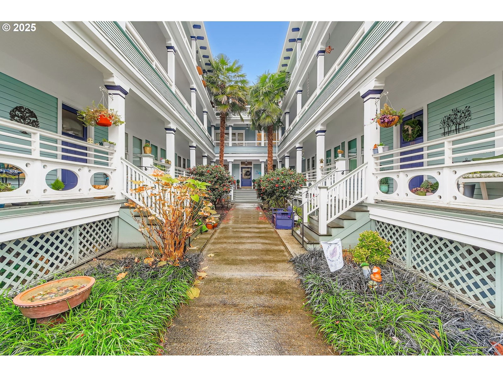 Primary listing photo, 2127 NW IRVING ST #202, Portland, OR, 97210