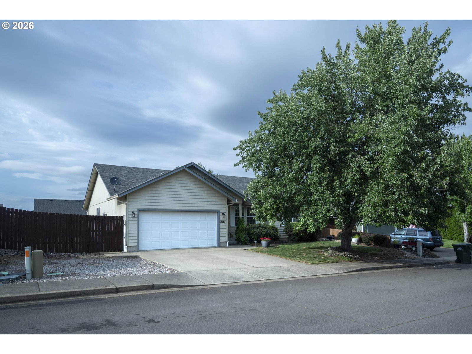 Primary listing photo, 2561 GOLFVIEW AVE, Sutherlin, OR, 97479