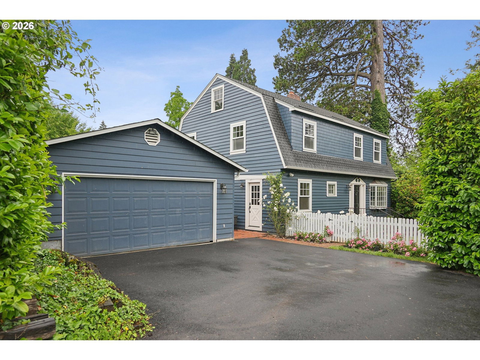 Listing photo 1 of 6