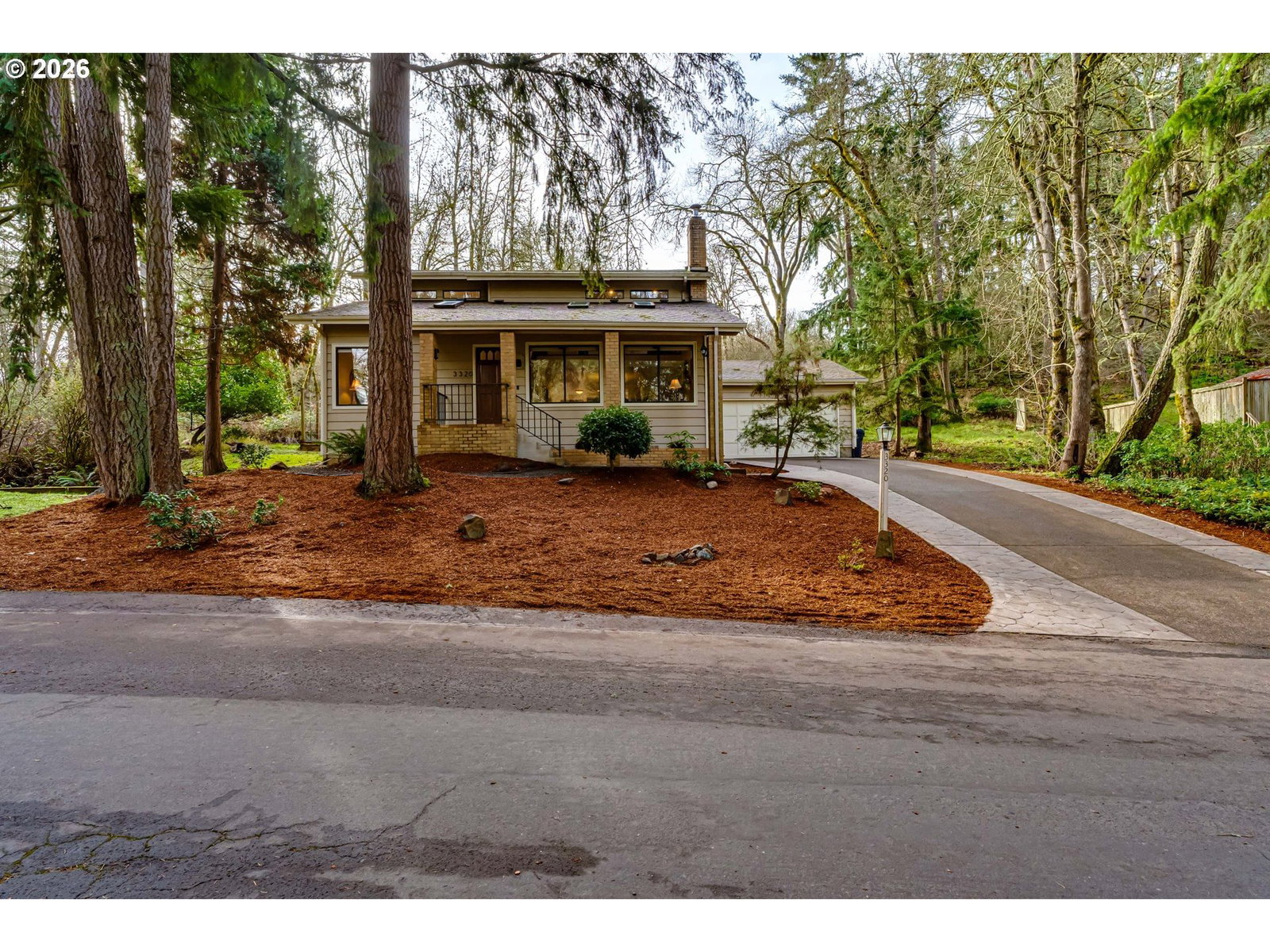 Primary listing photo, 3320 VIDERA DR, Eugene, OR, 97405