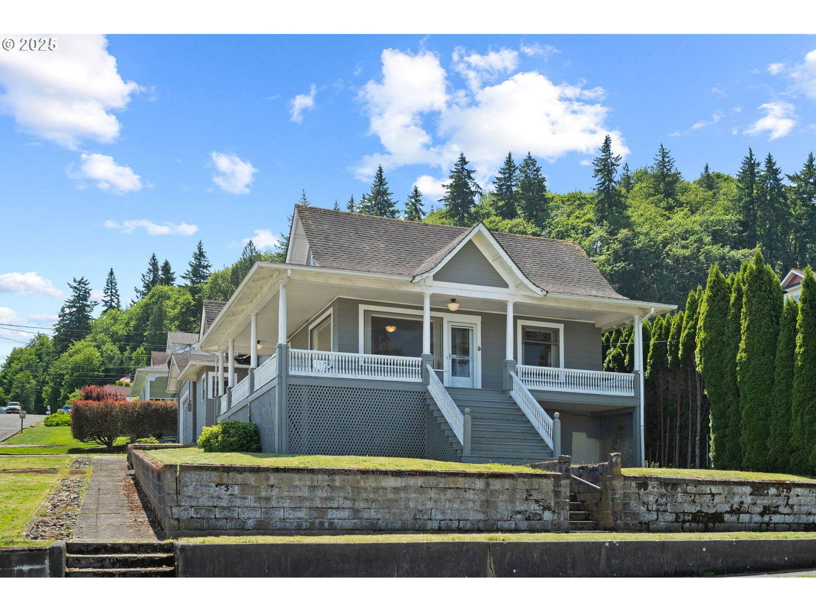 Listing photo 1 of 6