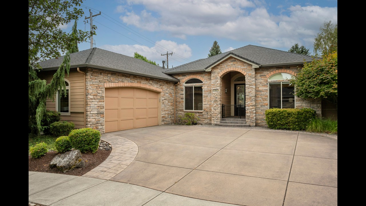 1410 SE COLUMBIA CREST CT