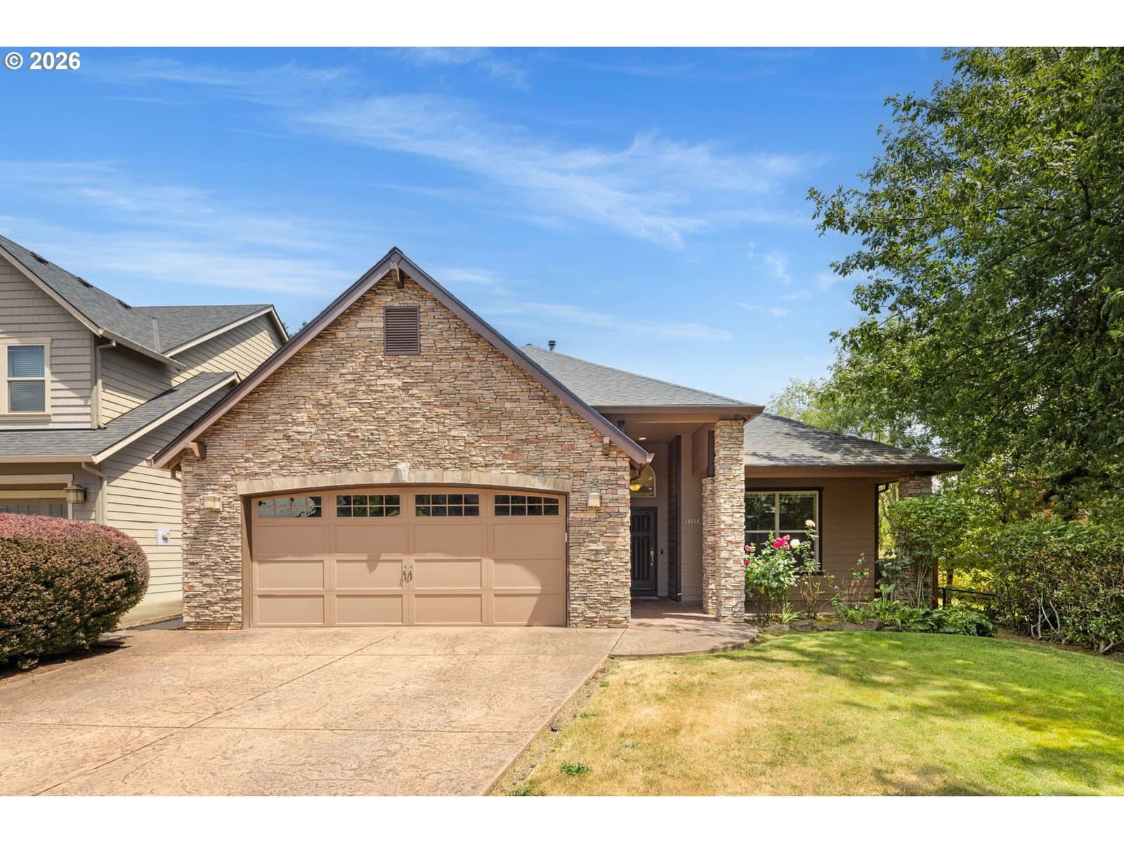 Listing photo 1 of 6