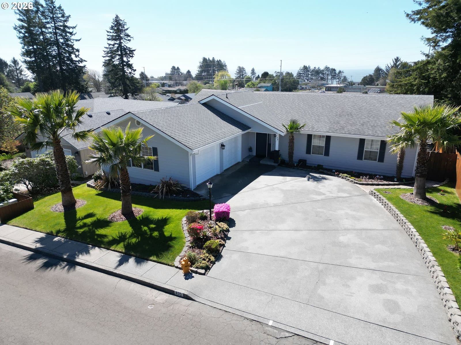 Primary listing photo, 835 HIGHLAND AVE, Brookings, OR, 97415