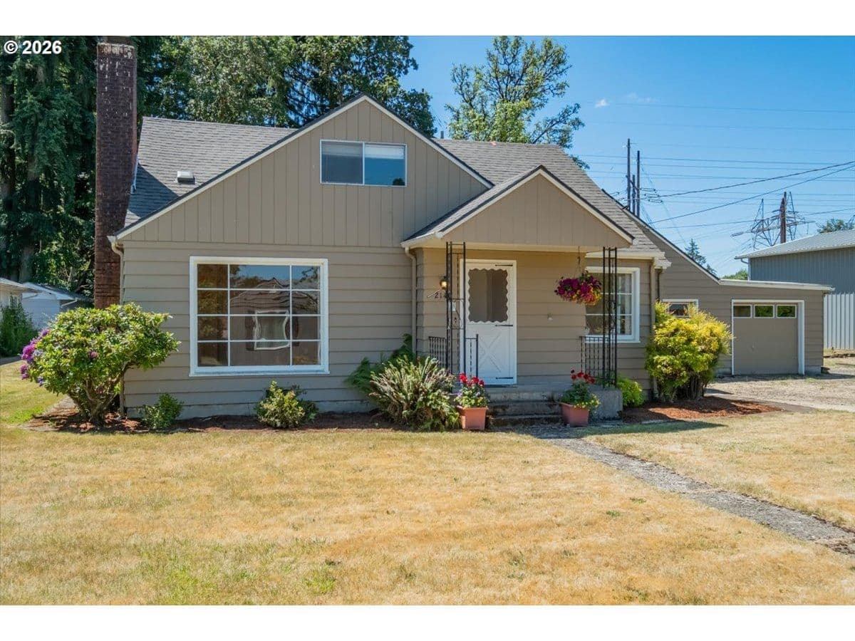 Listing photo 1 of 6