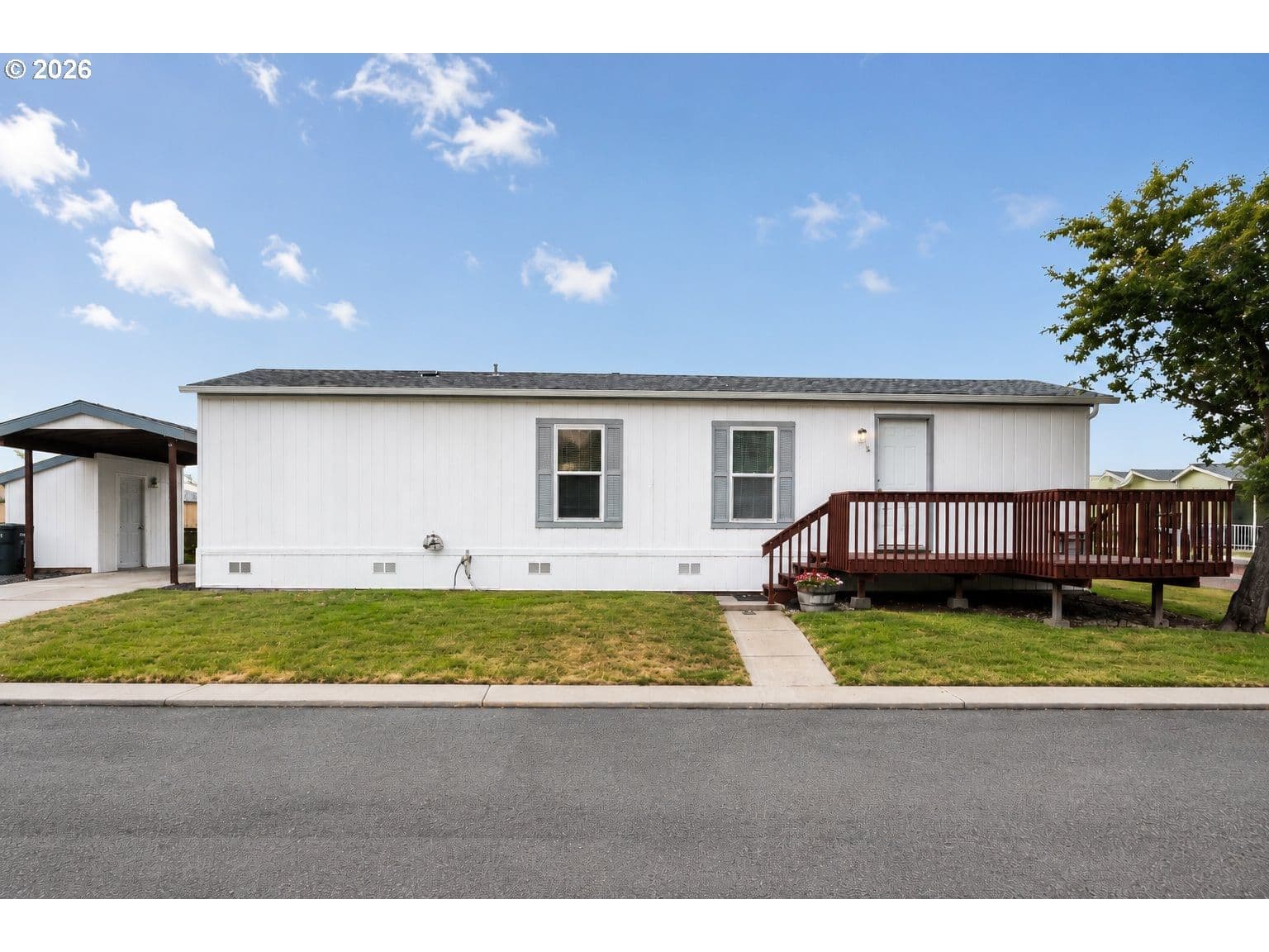 Listing photo 1 of 6