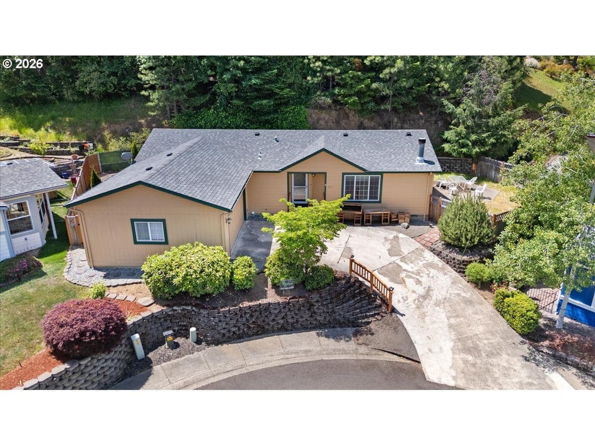 Primary listing photo, 195 SAMANTHA WAY, Canyonville, OR, 97417
