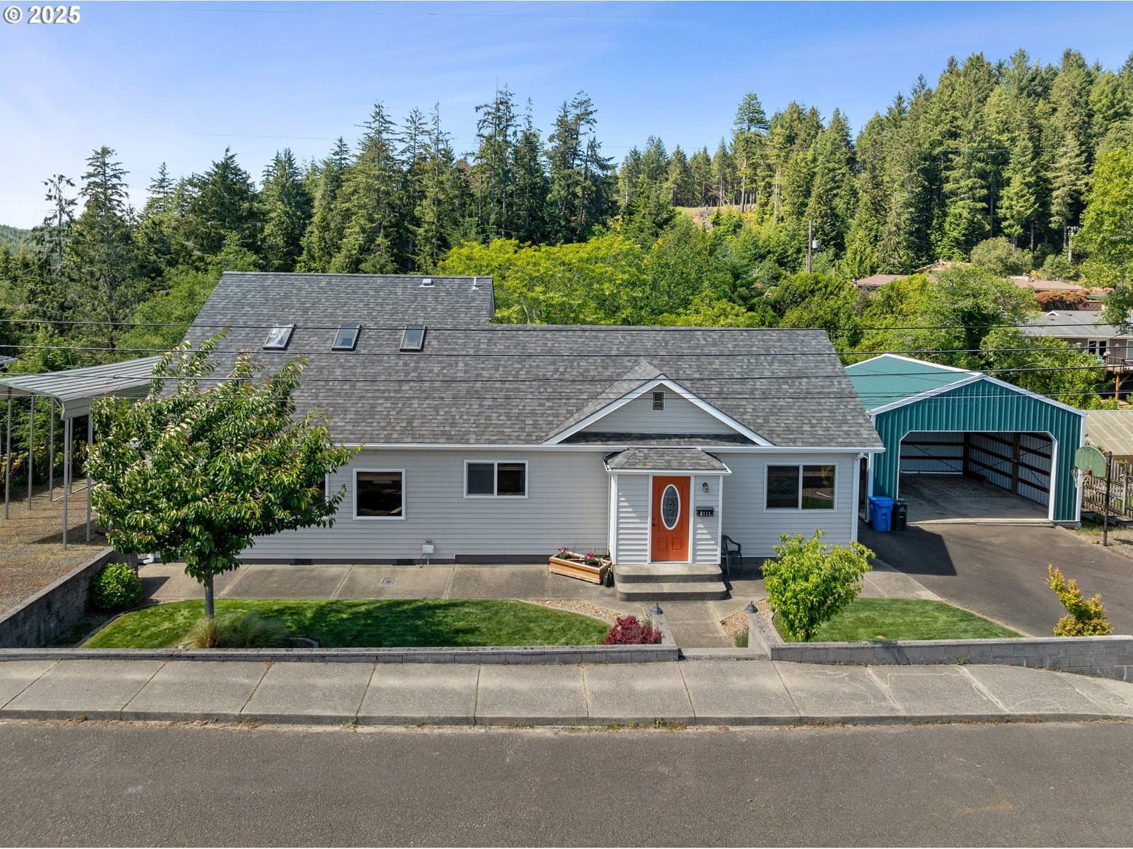 Listing photo 1 of 1
