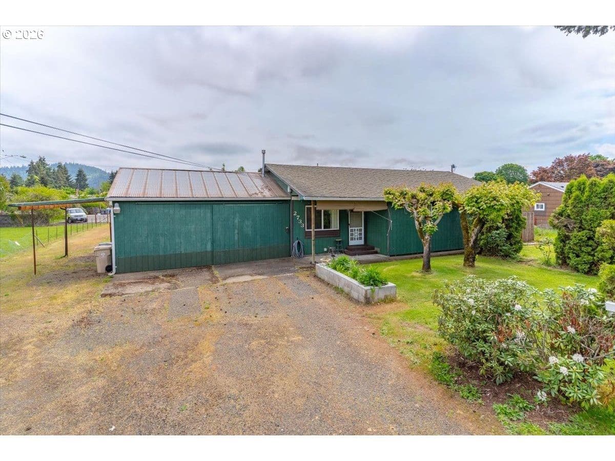 Listing photo 1 of 6