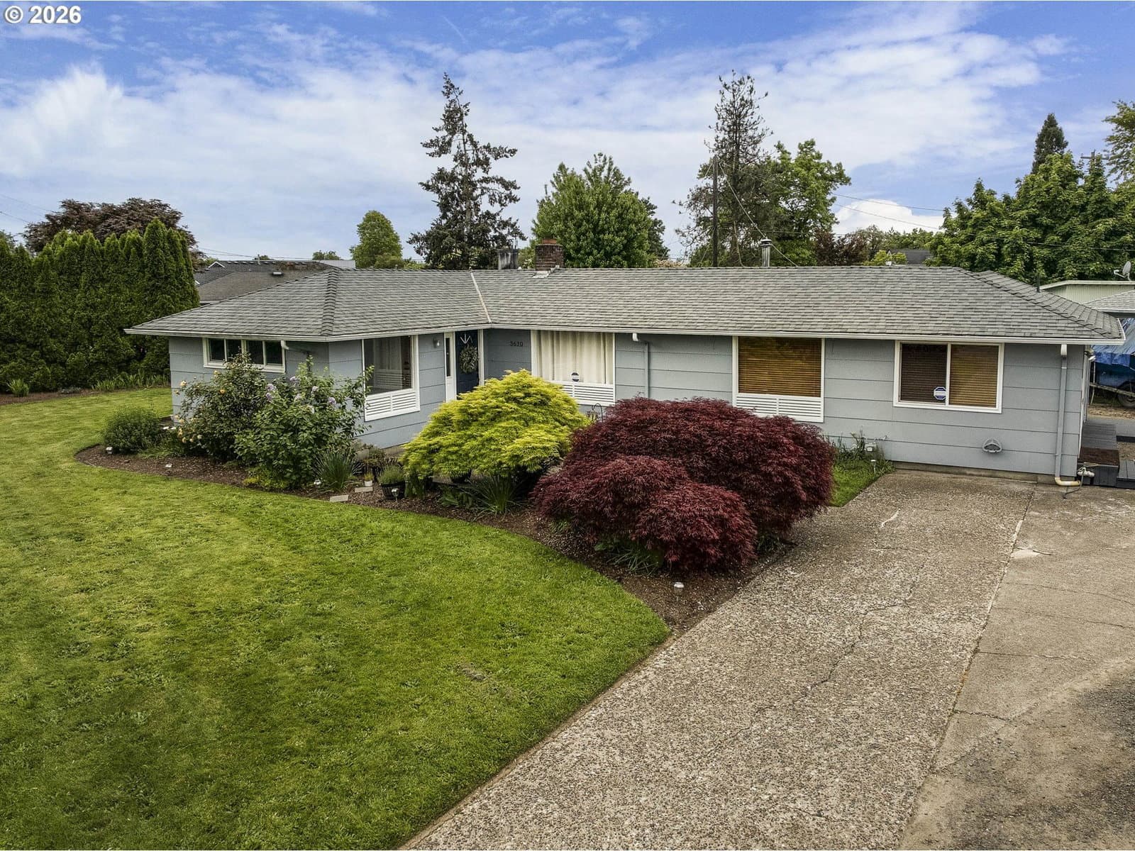 Listing photo 1 of 6