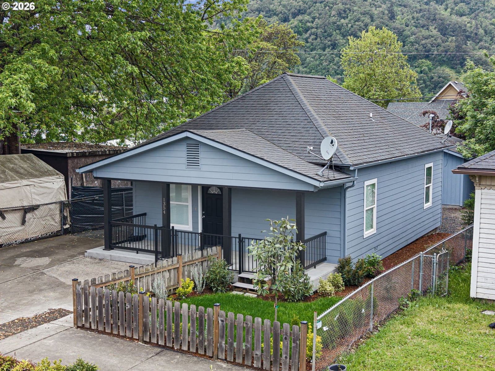 Primary listing photo, 1354 SE PINE ST, Roseburg, OR, 97470