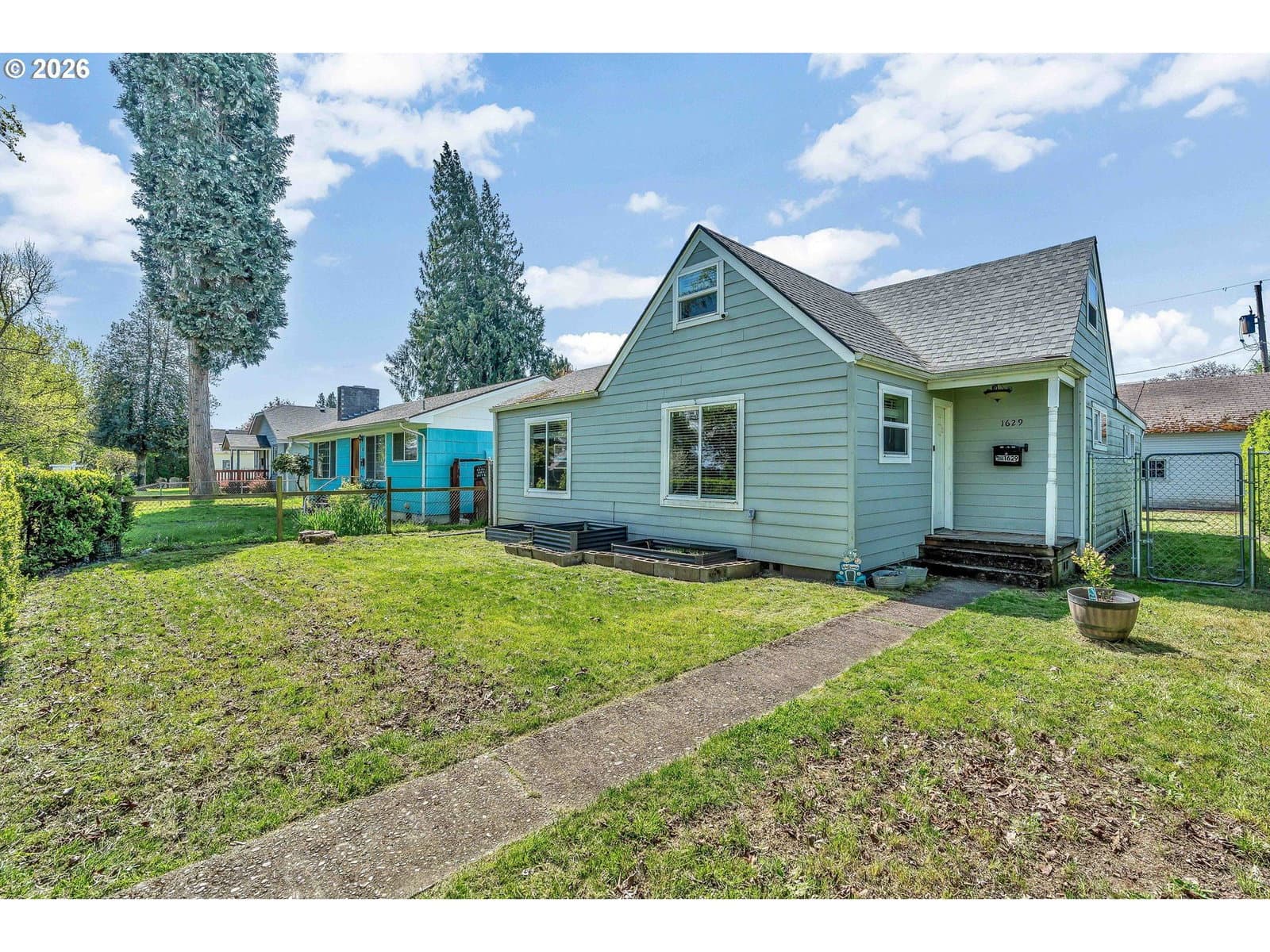Primary listing photo, 1629 7TH AVE, Longview, WA, 98632