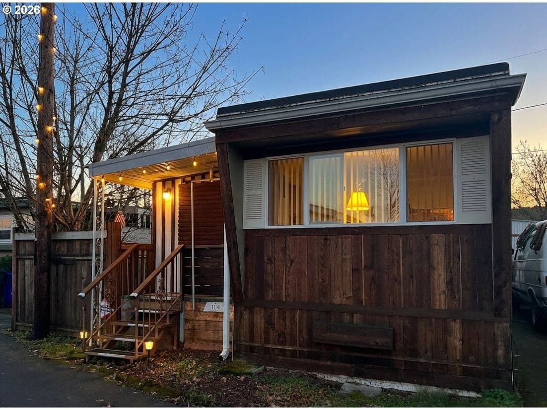 Listing photo 1 of 1