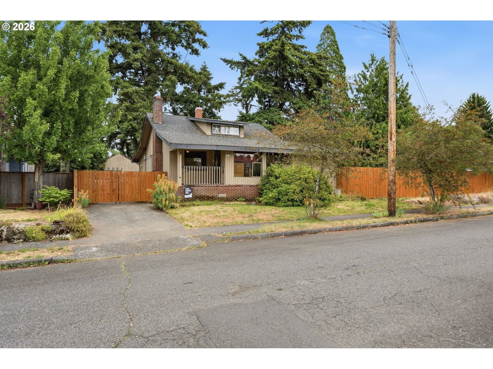 Listing photo 1 of 6