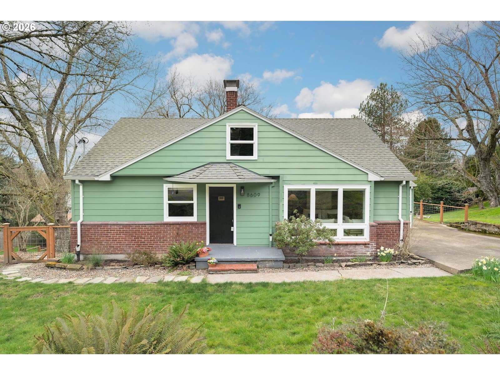 Primary listing photo, 8609 SW 61ST AVE, Portland, OR, 97219