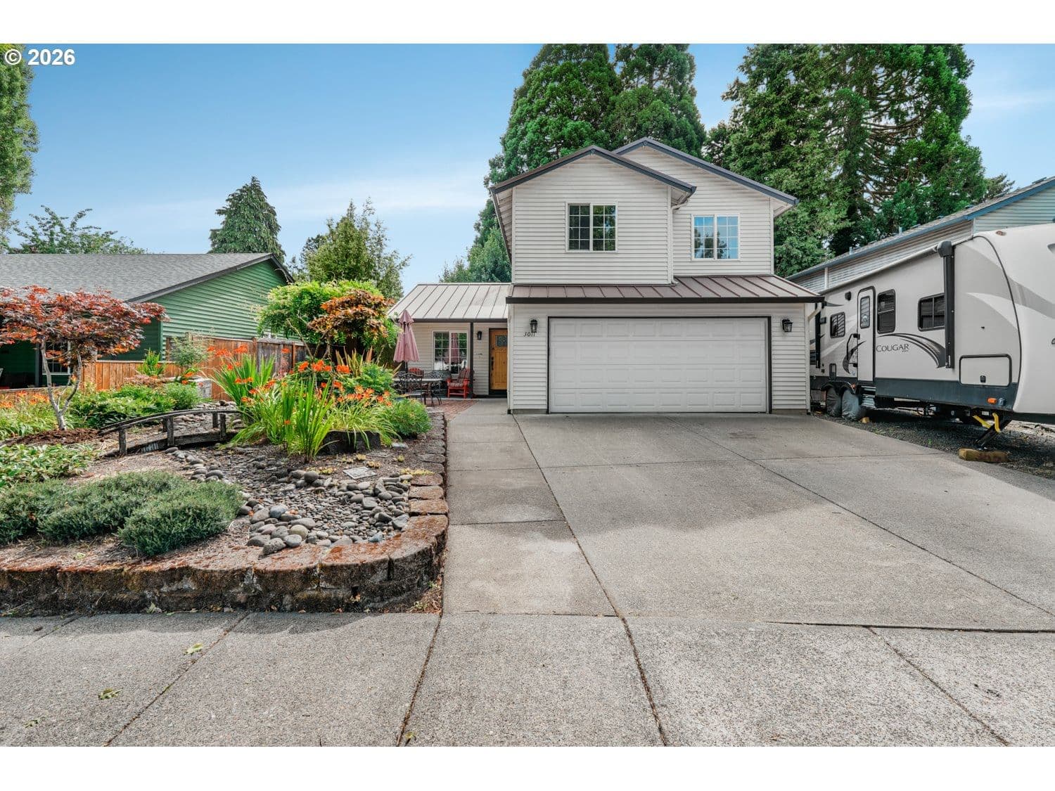 Listing photo 1 of 6