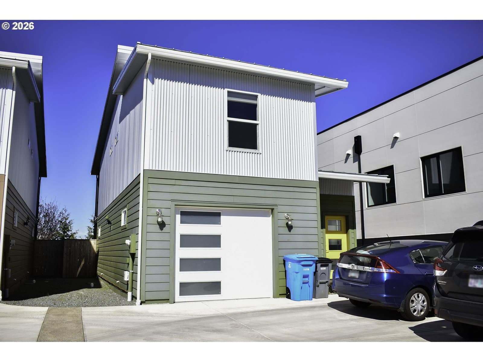 Listing photo 1 of 6