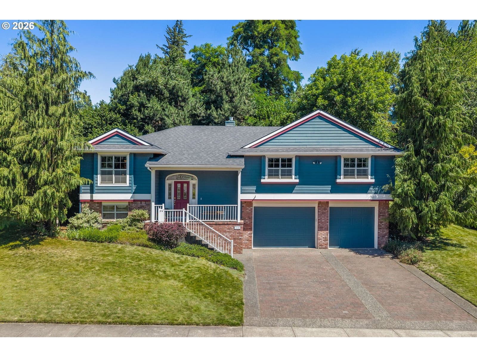 Primary listing photo, 3690 ARROWHEAD AVE, Hood River, OR, 97031