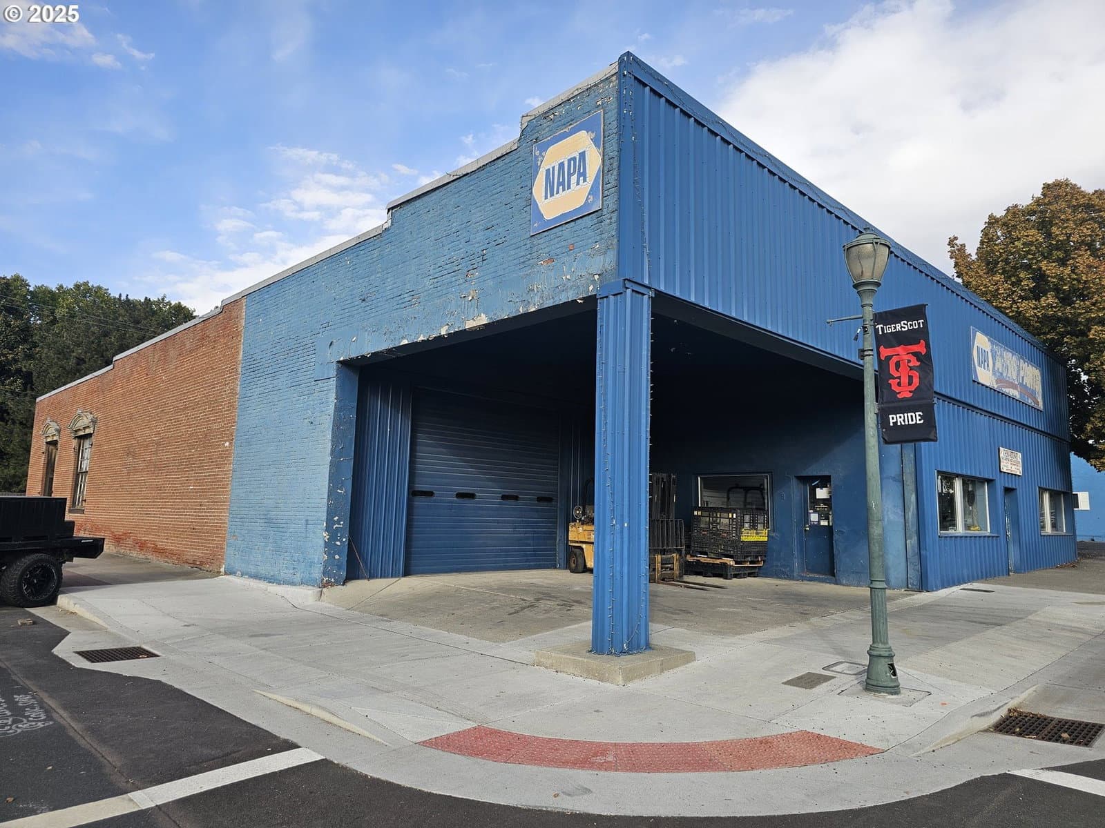 Primary listing photo, 409 E MAIN ST, Athena, OR, 97813