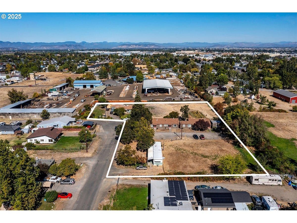 Listing photo 1 of 1