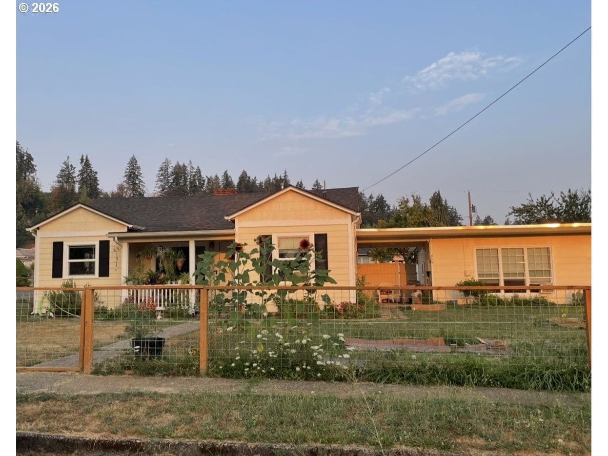 Listing photo 1 of 6