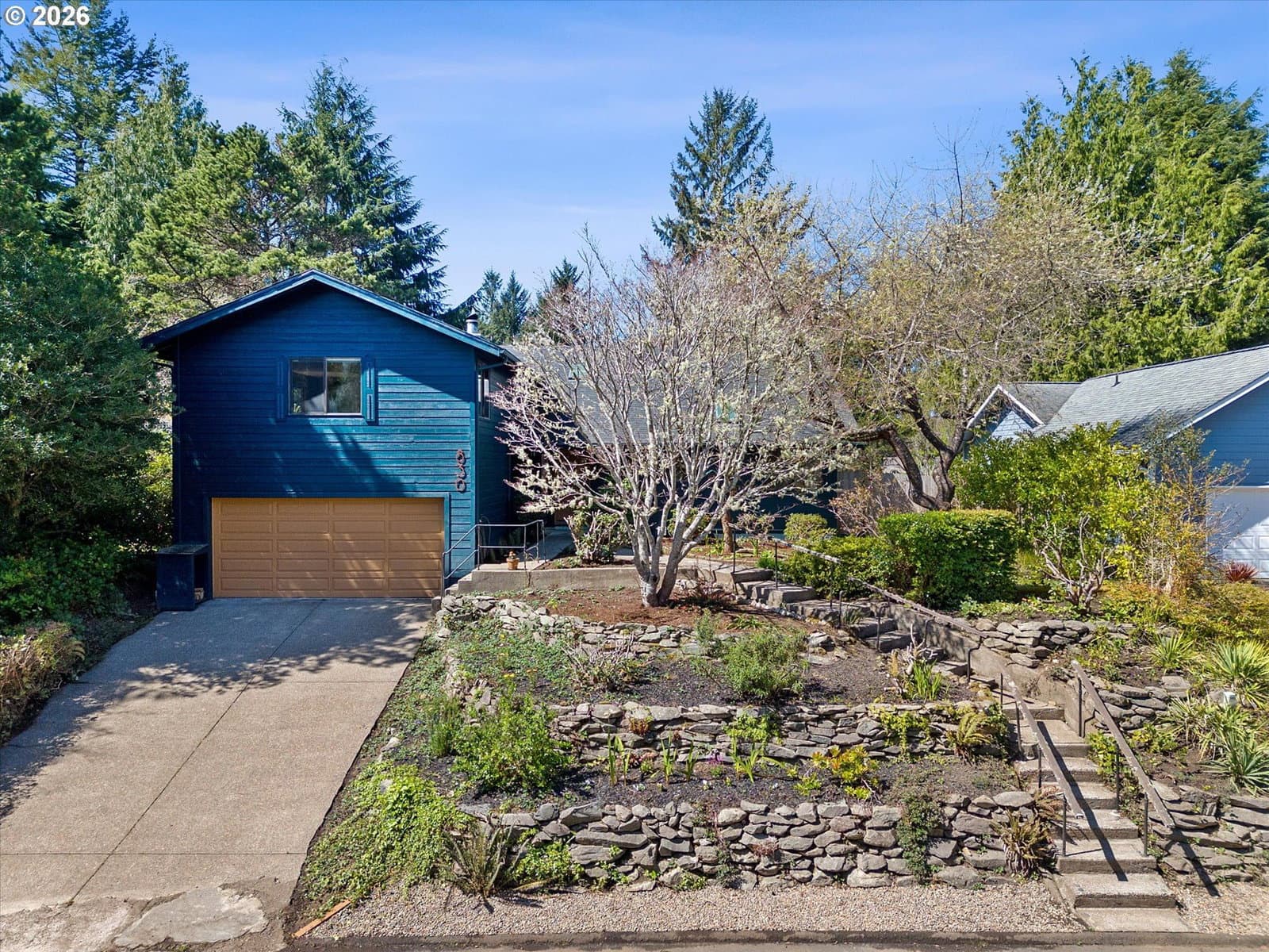 Listing photo 1 of 6