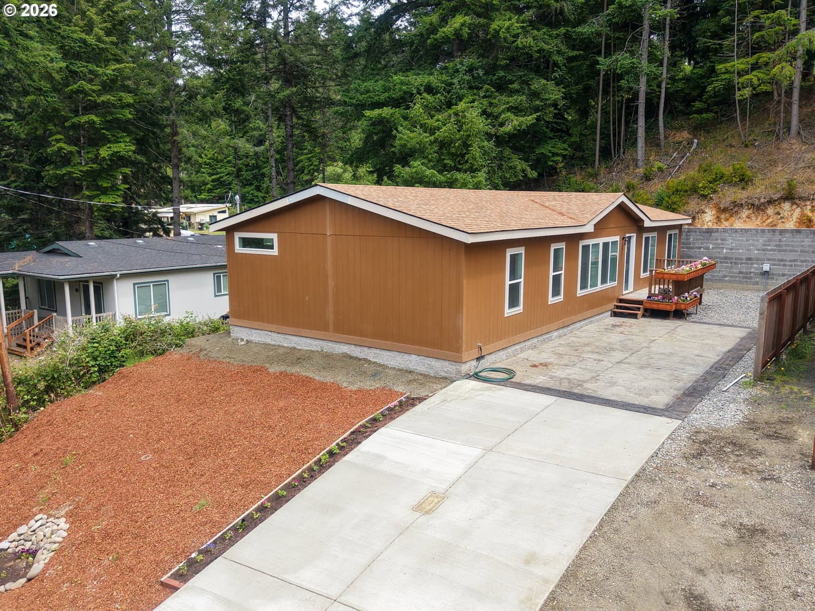 Listing photo 1 of 1