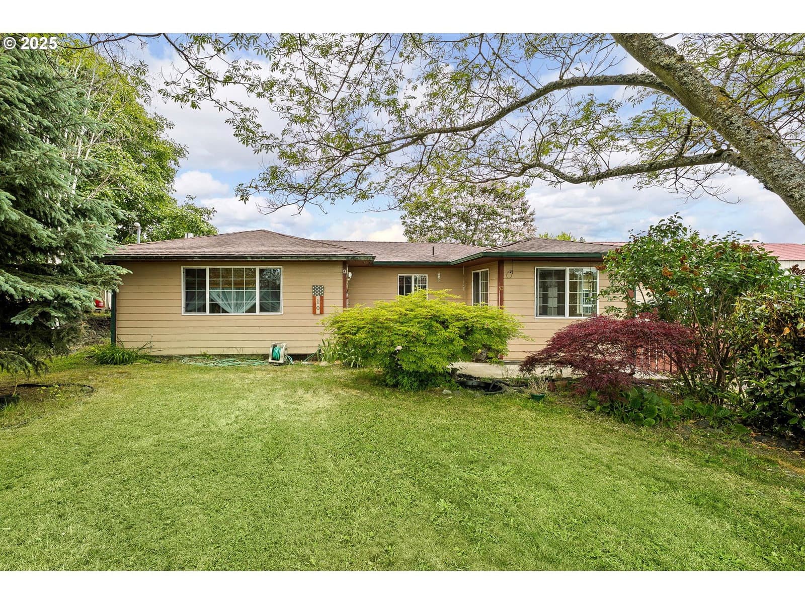 Primary listing photo, 10 SE KEGLER AVE, Winston, OR, 97496
