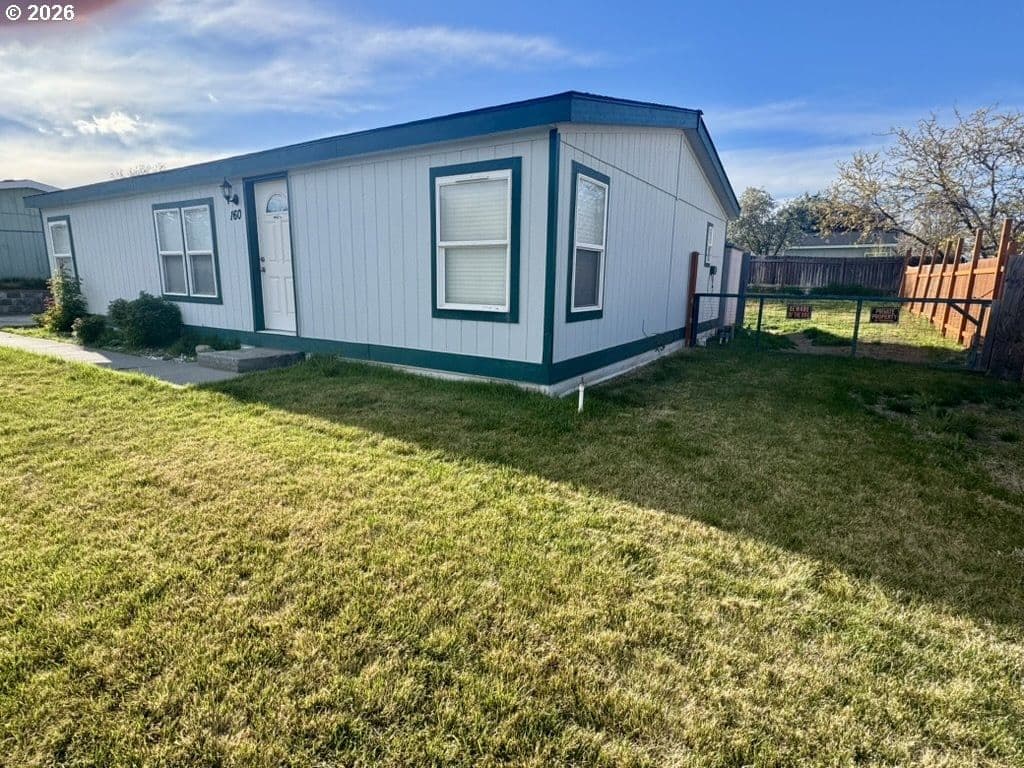 Primary listing photo, 160 Elizabeth DR, Stanfield, OR, 97875