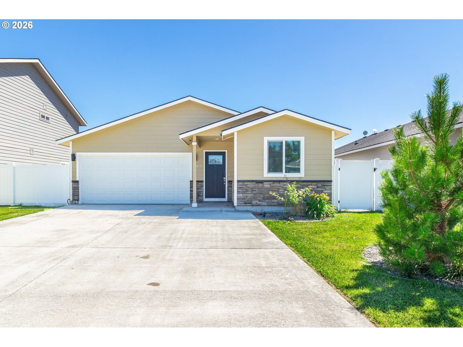 Primary listing photo, 307 RIVERWOOD CT, Umatilla, OR, 97882