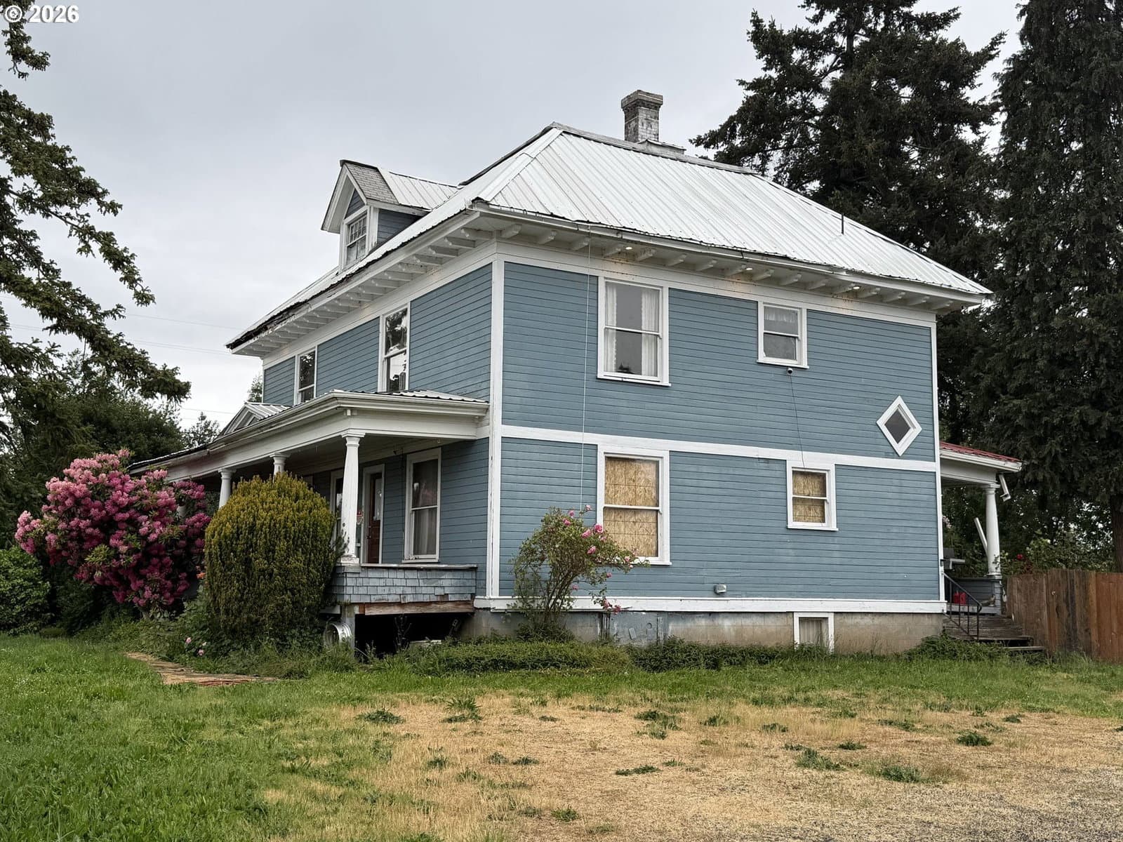 Listing photo 1 of 6