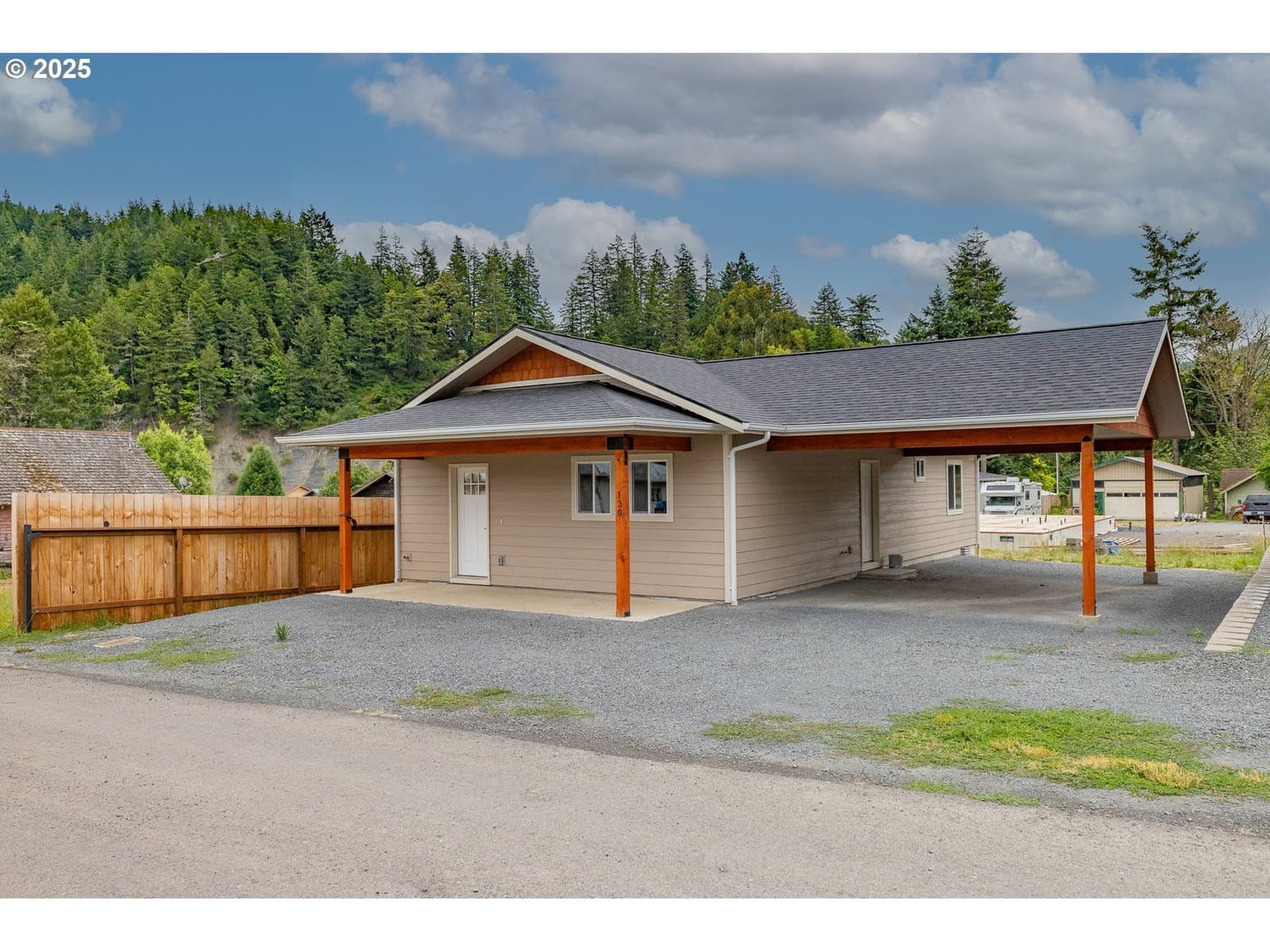 Listing photo 1 of 1