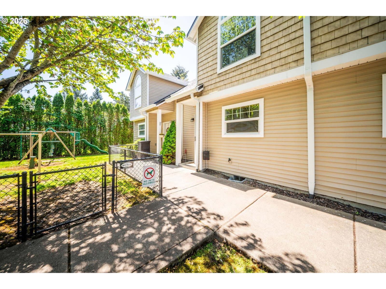 Primary listing photo, 19153 SE YAMHILL ST, Portland, OR, 97233