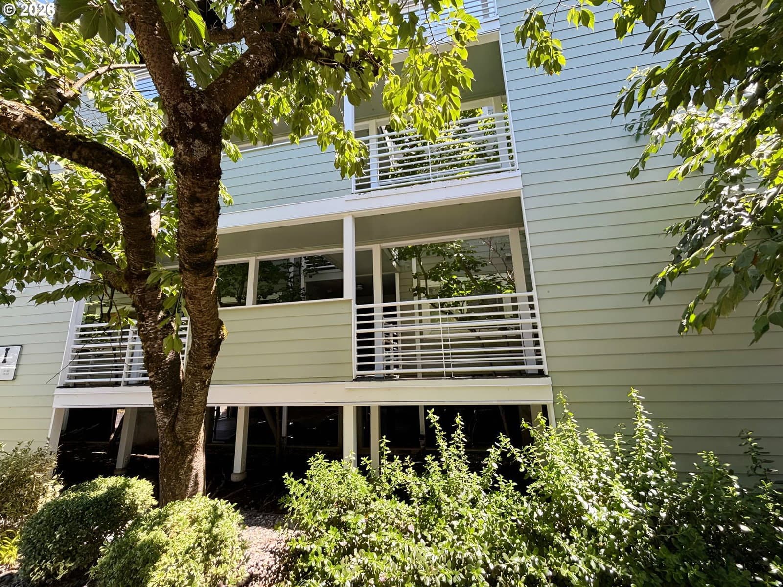 Primary listing photo, 247 N HAYDEN BAY DR, Portland, OR, 97217