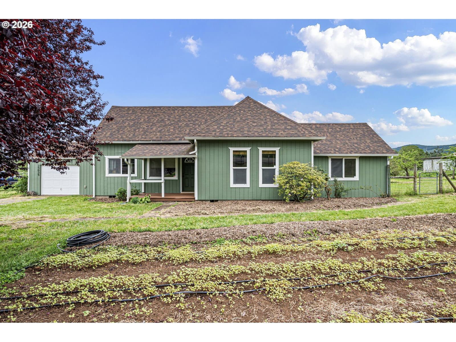 Listing photo 1 of 6