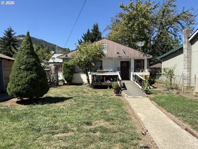 Primary listing photo, 813 NE BROADWAY ST, Myrtle Creek, OR, 97457