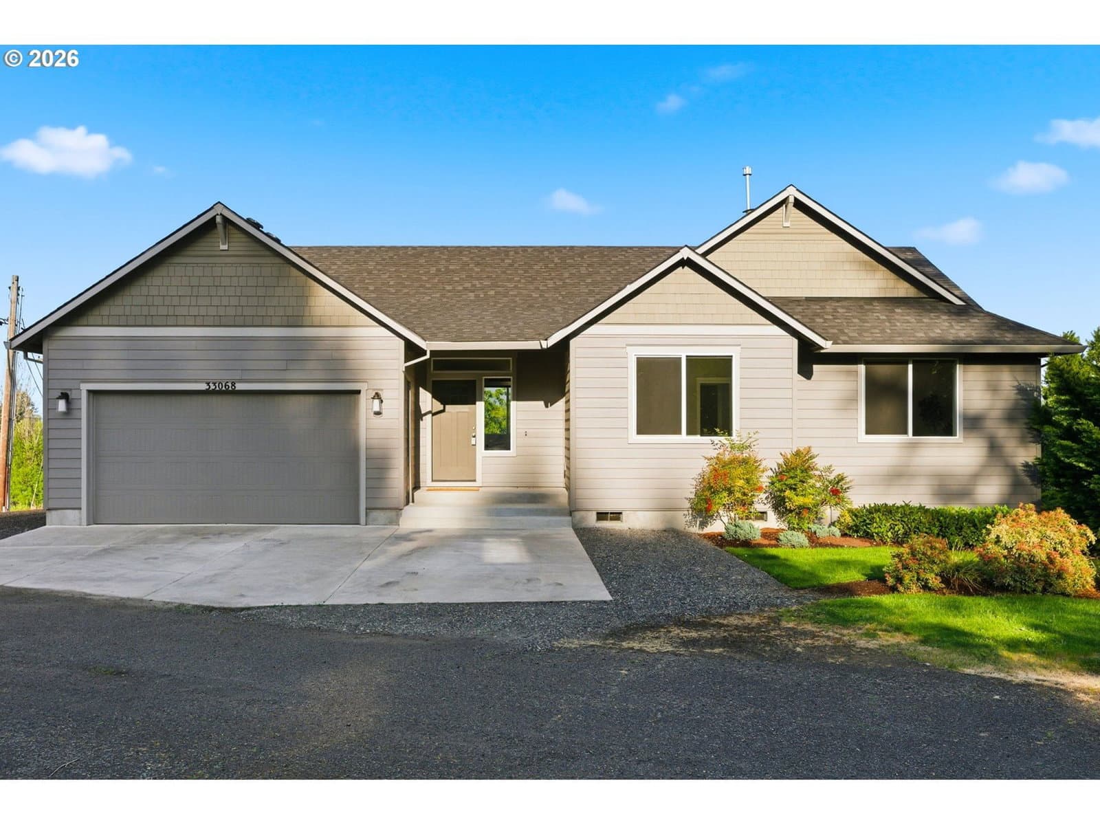 Listing photo 1 of 6