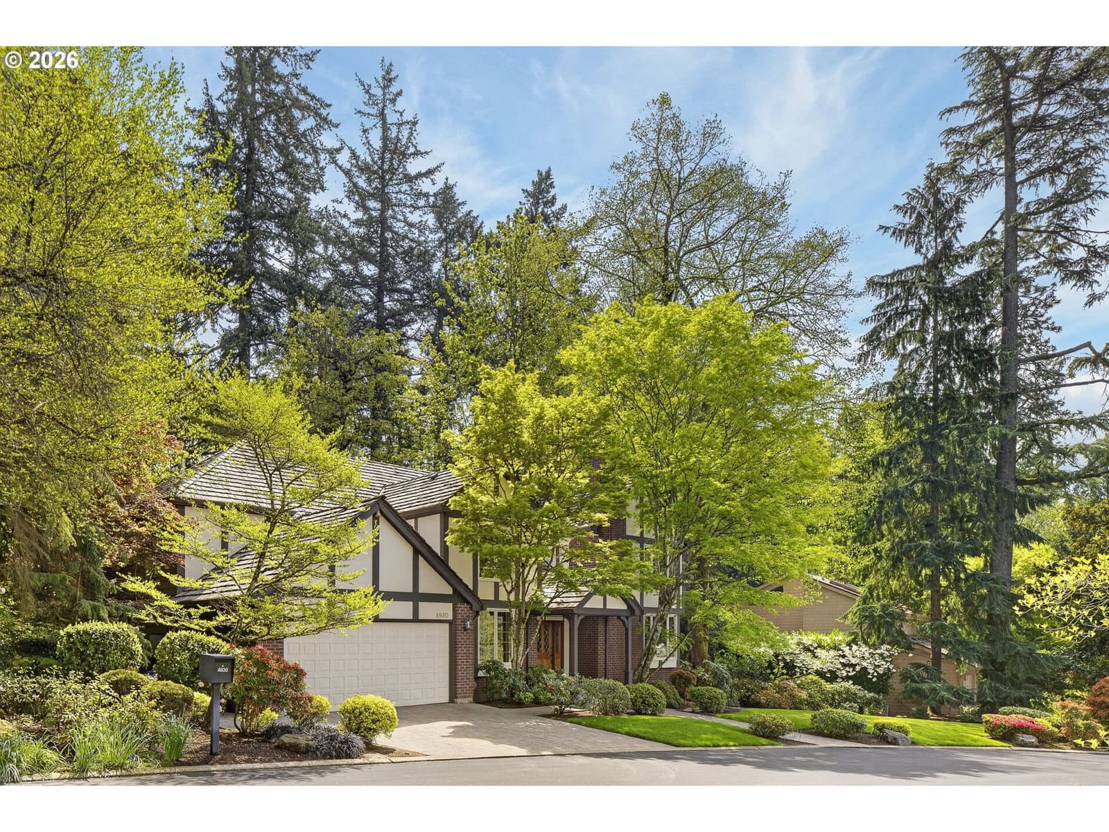 Listing photo 1 of 6
