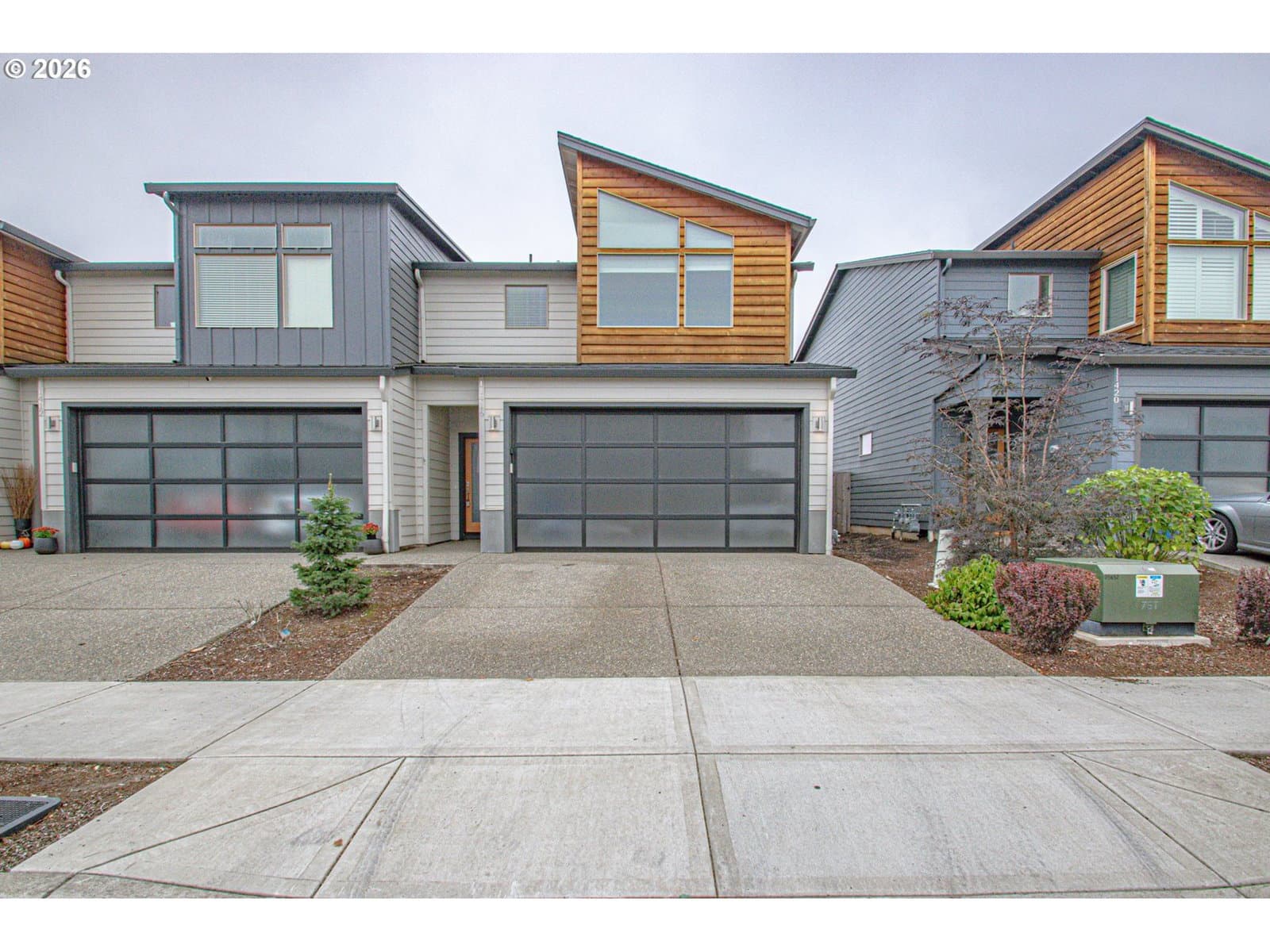 Listing photo 1 of 6
