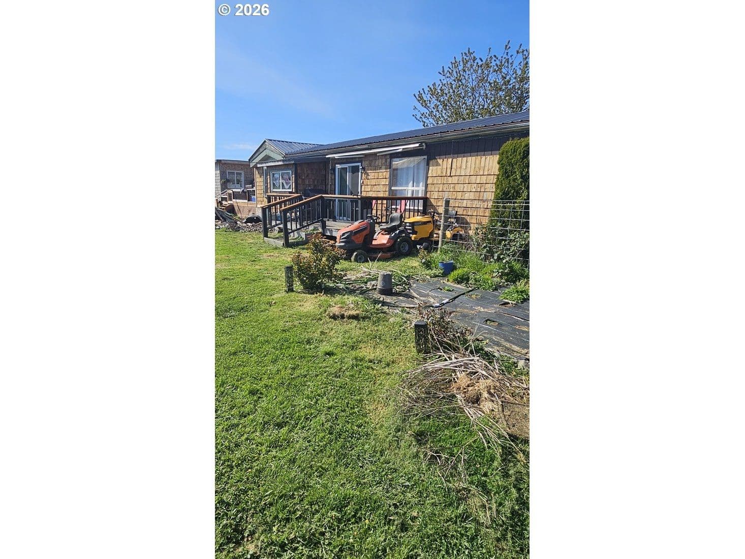 Listing photo 1 of 6