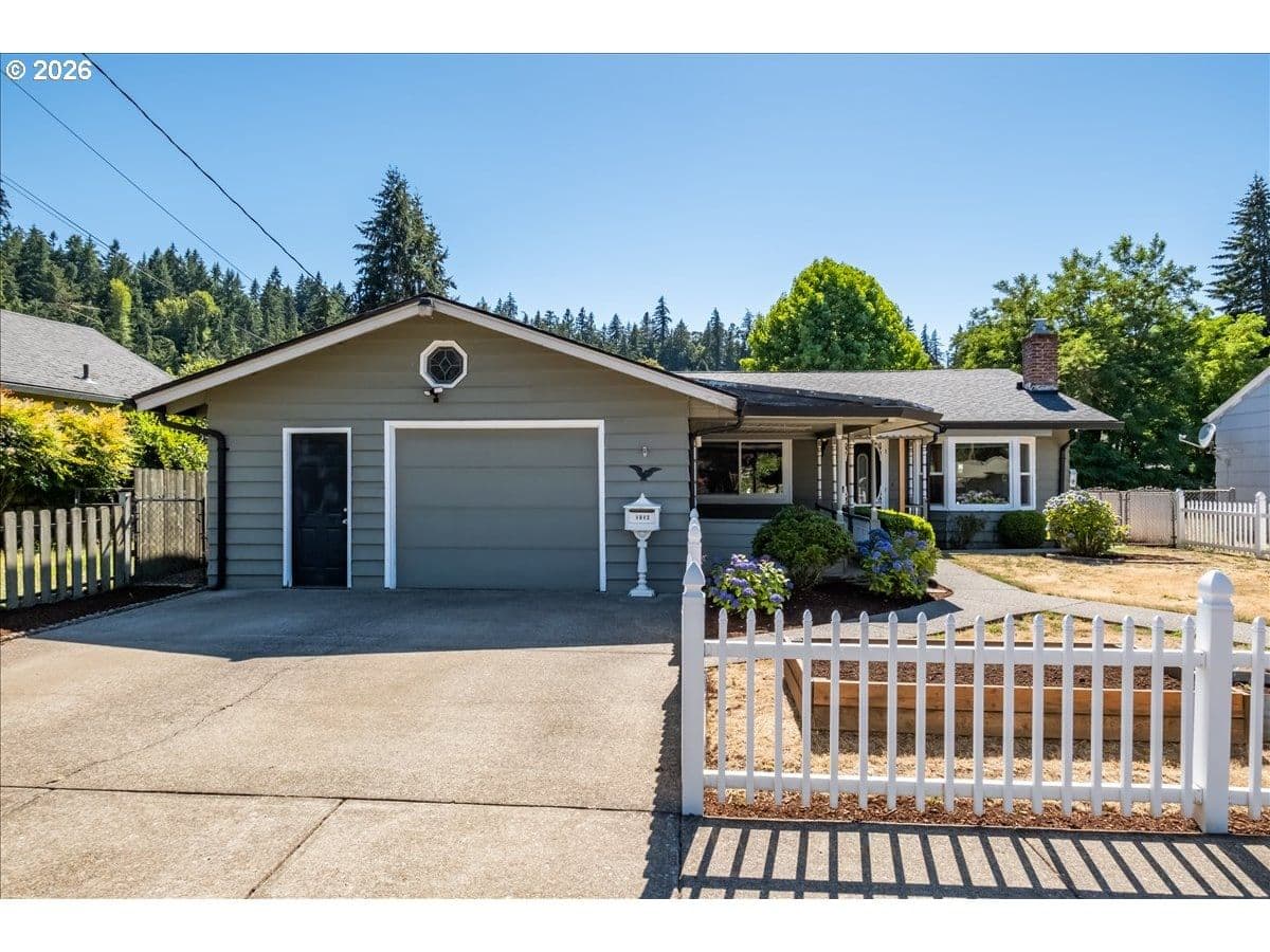Primary listing photo, 1012 S WATER ST, Silverton, OR, 97381