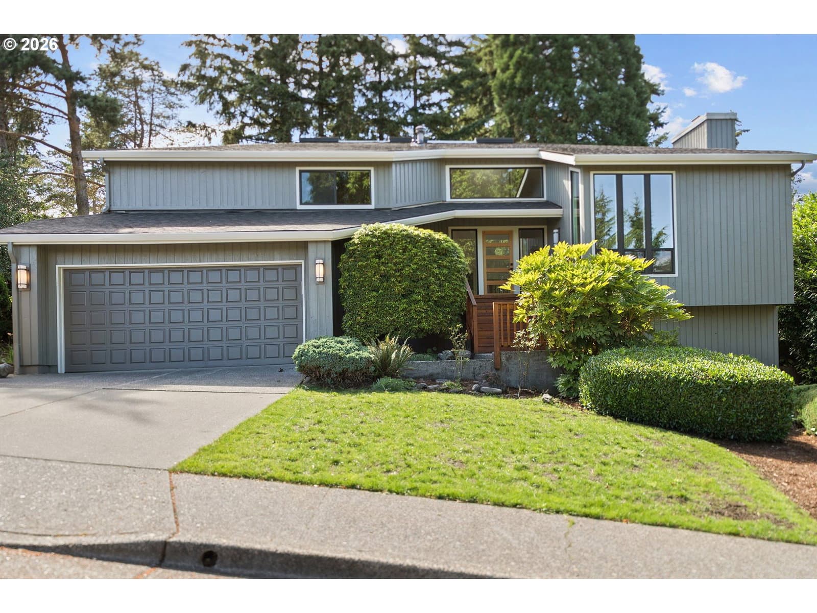 1410 WOODLAND TER