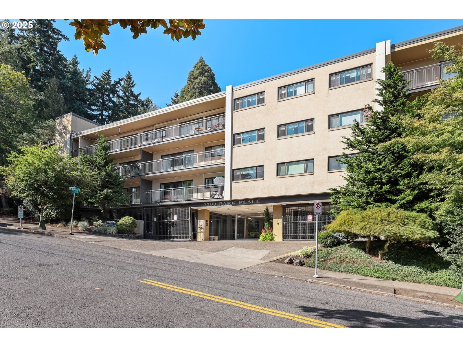 Primary listing photo, 2393 SW PARK PL #210, Portland, OR, 97205