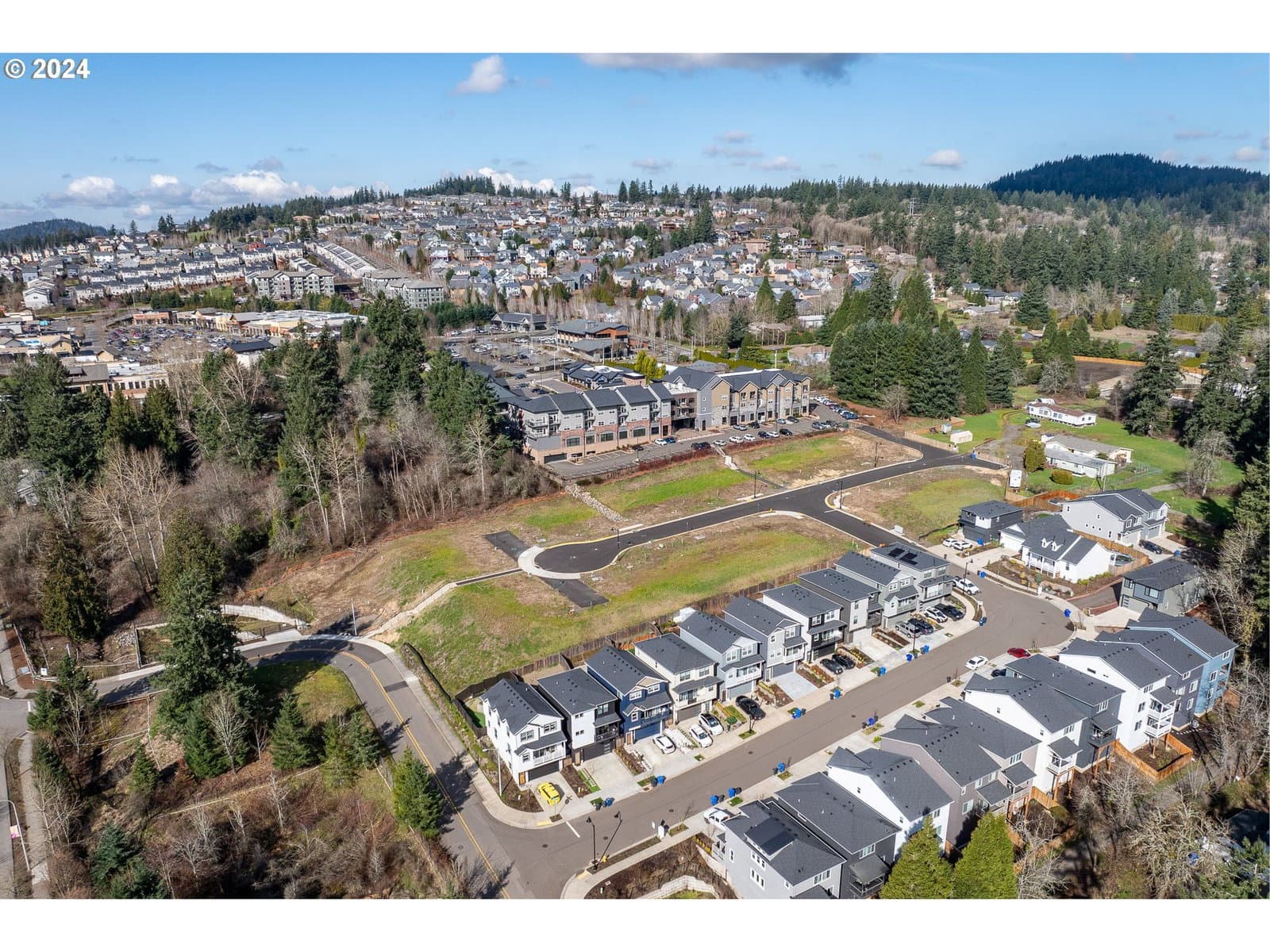 Primary listing photo, 12801 SE Foxwood LN, Happy Valley, OR, 97086