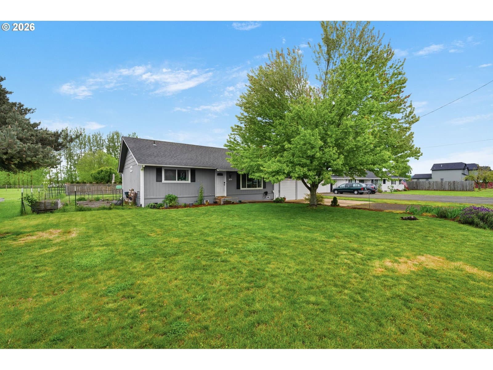 Primary listing photo, 965 SOMMERVILLE LOOP, Harrisburg, OR, 97446