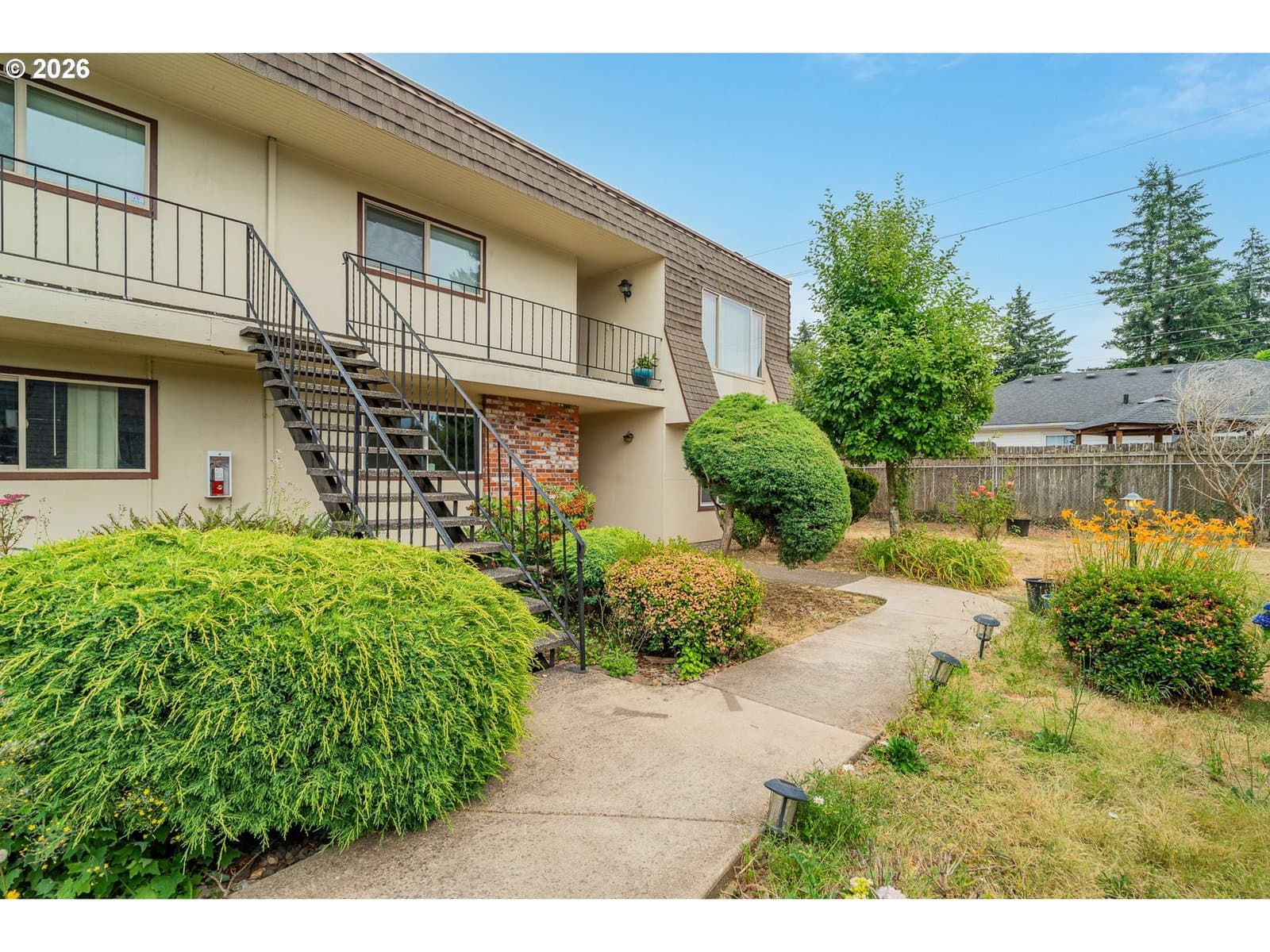18435 NE GLISAN ST #10