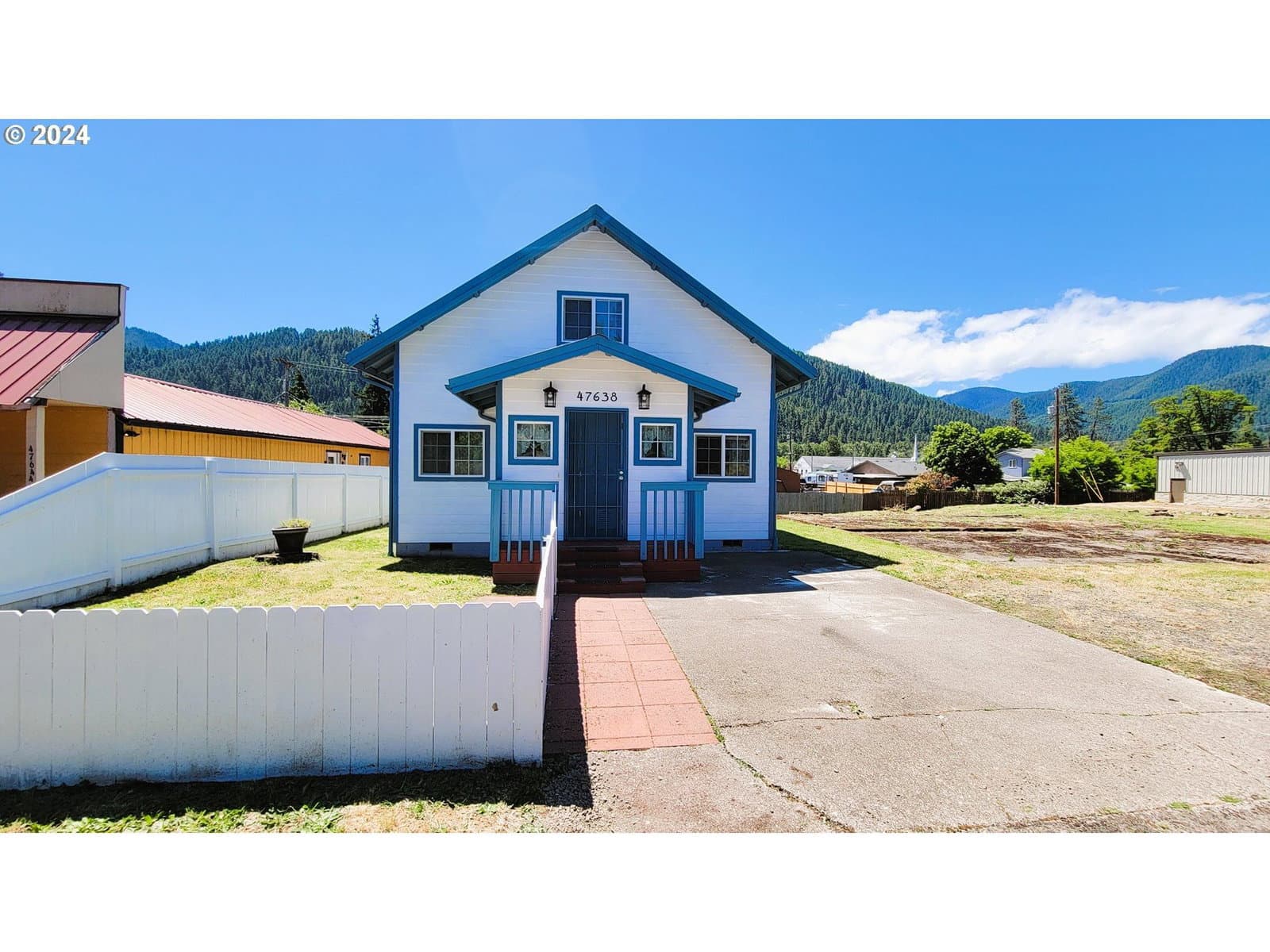 Primary listing photo, 47638 Highway 58, Oakridge, OR, 97463