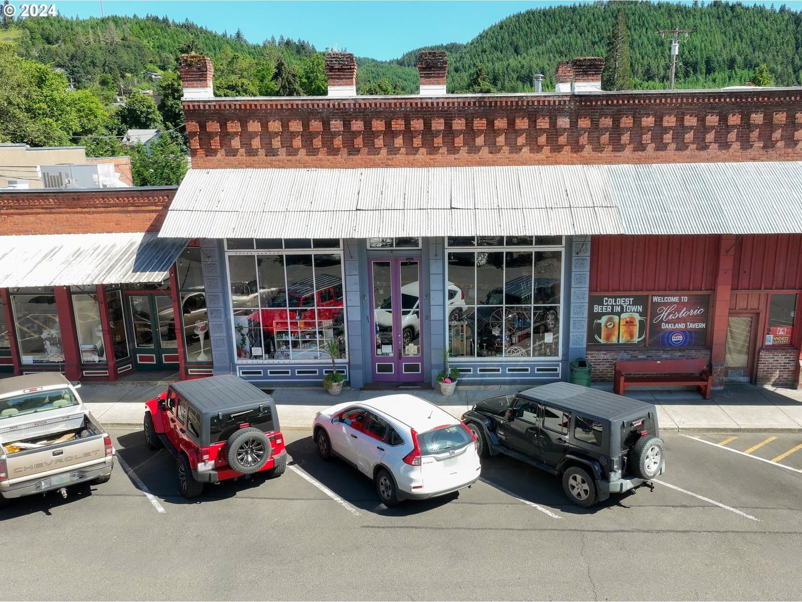 Primary listing photo, 110 SE LOCUST ST, Oakland, OR, 97462