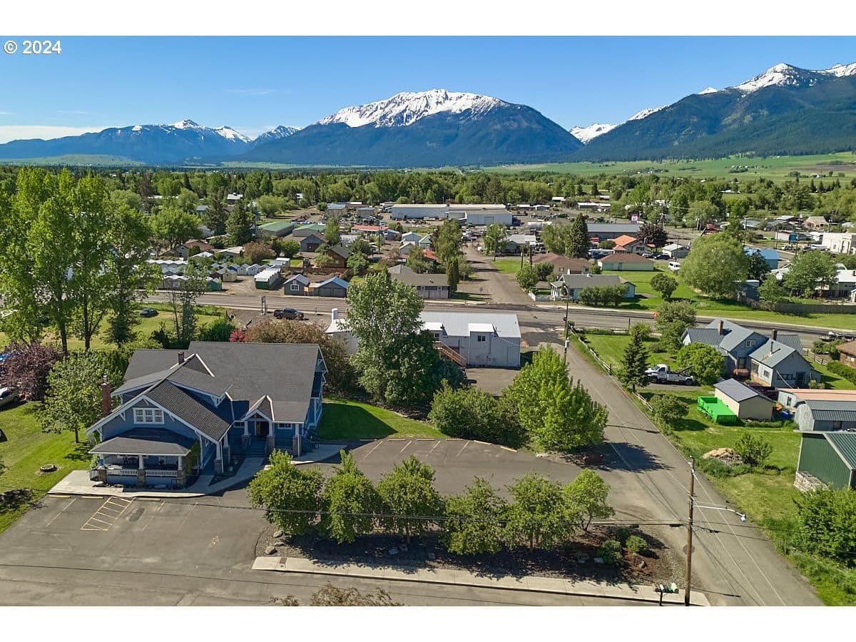 Primary listing photo, 204 RESIDENCE ST, Enterprise, OR, 97828