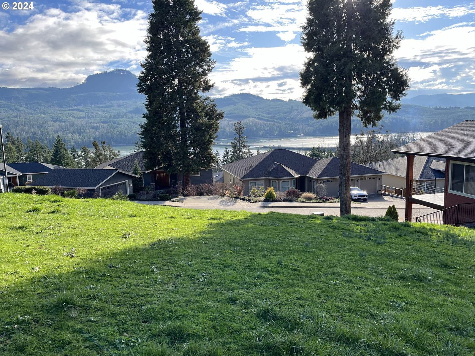 Primary listing photo, Sunridge LN #35, Lowell, OR, 97452